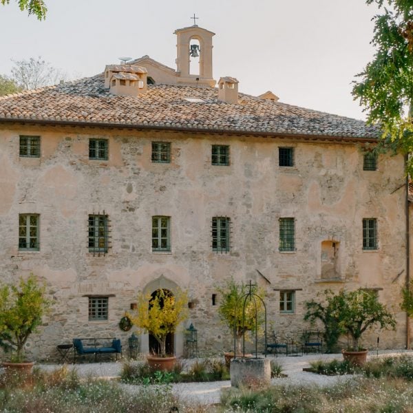 Archiloop صومعه ایتالیایی را به هتل Vocabolo Moscatelli تبدیل می کند