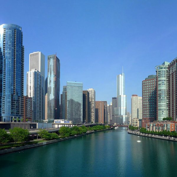 شیکاگو ساختمان های اداری مرکز شهر را به مسکن ارزان قیمت تبدیل می کند